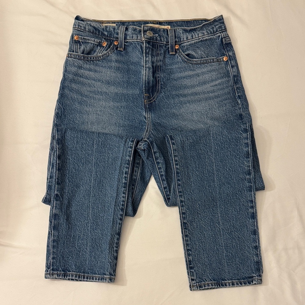 Levi’s 501 Premium Wedgie Slim Jeans - Picture 2 of 6